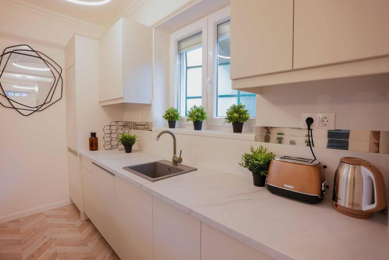 בודפשט Corvin Avenue Premium Central Apartment מראה חיצוני תמונה