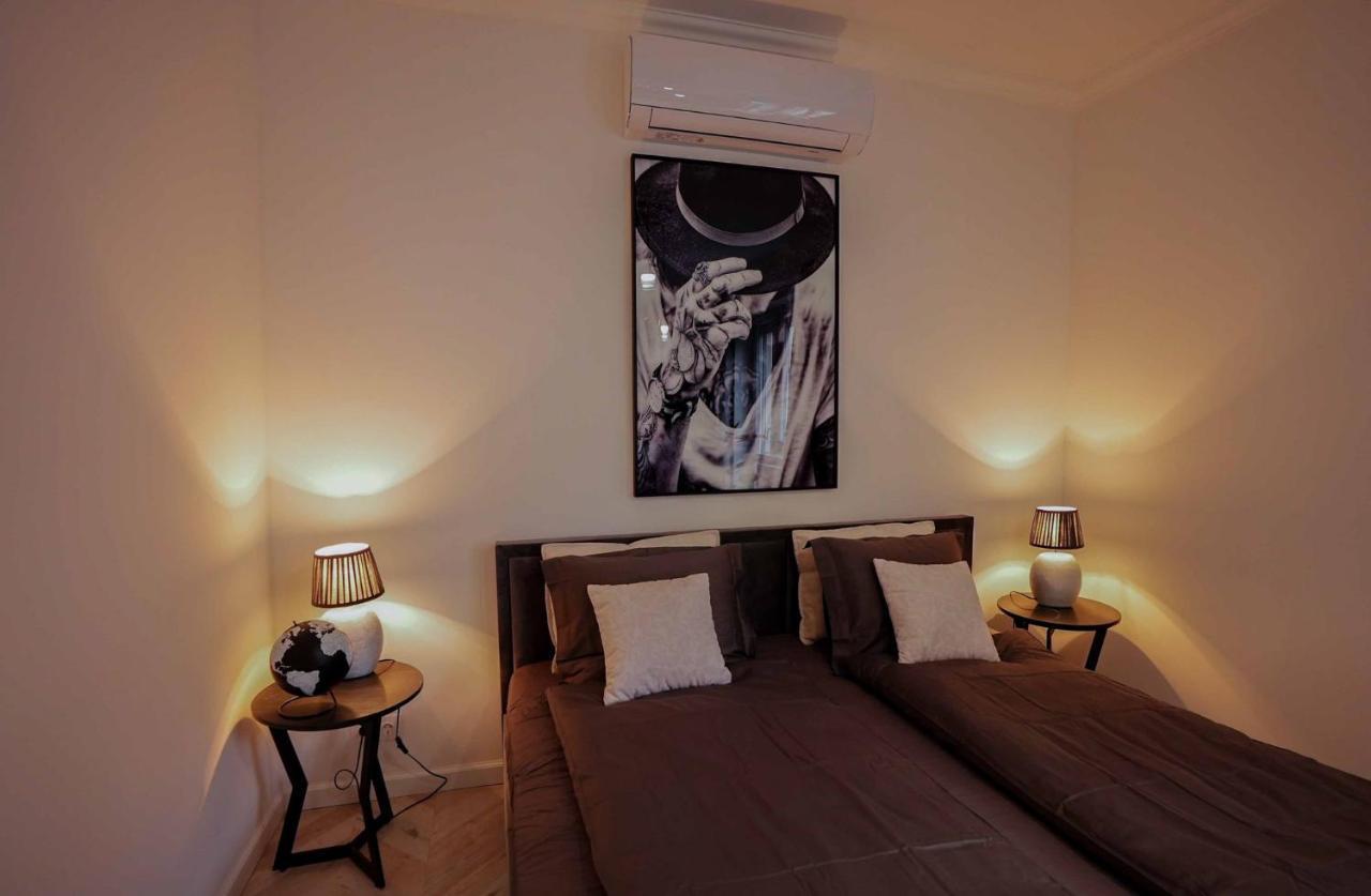 בודפשט Corvin Avenue Premium Central Apartment מראה חיצוני תמונה