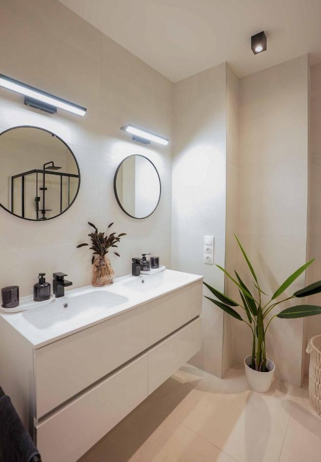 בודפשט Corvin Avenue Premium Central Apartment מראה חיצוני תמונה