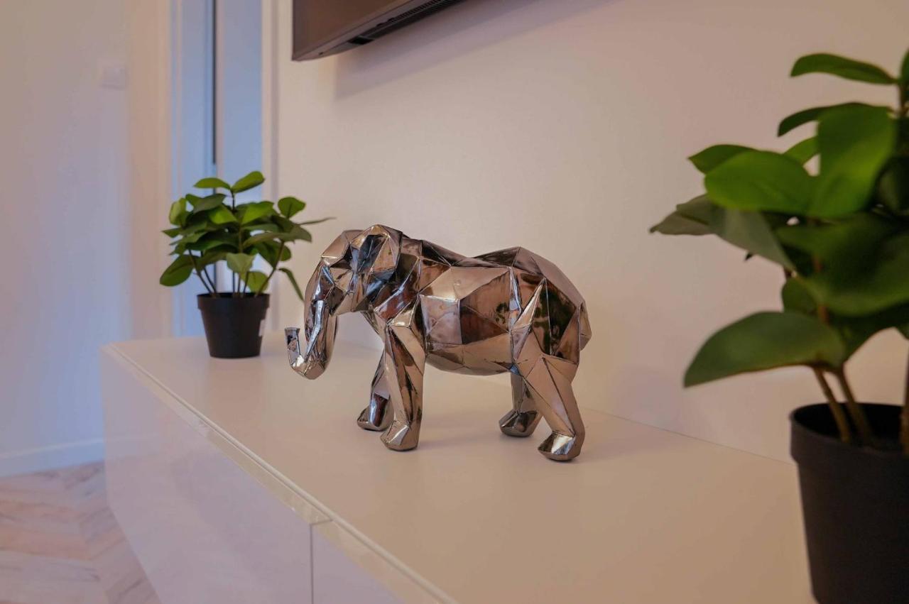 בודפשט Corvin Avenue Premium Central Apartment מראה חיצוני תמונה